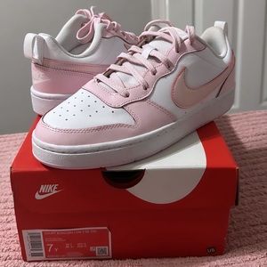 Nike Court Borough Low